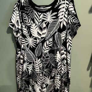 Old Navy Black and White Floral Dress